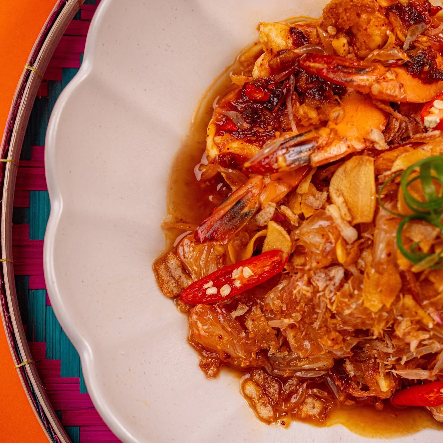 Stir-fried noodles with shrimp and fresh chili